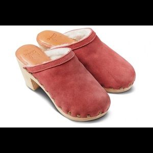 Brand New in box Beek woodpecker clog rosewood mult sizes BEEK. Never worn.